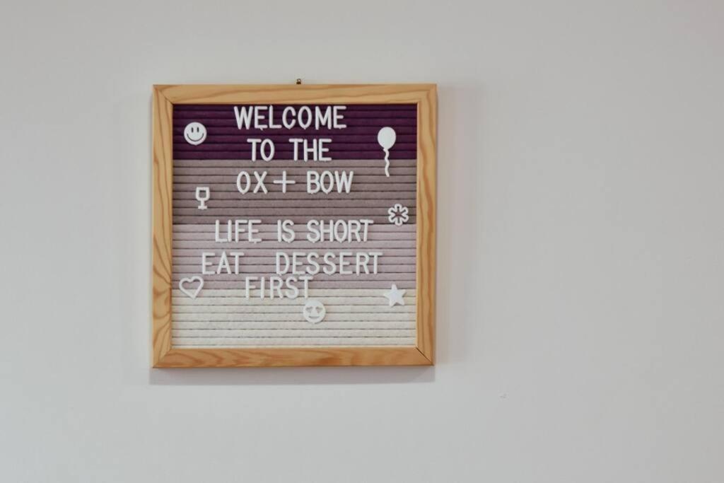 The Ox + Bow Apartment Portage la Prairie Luaran gambar